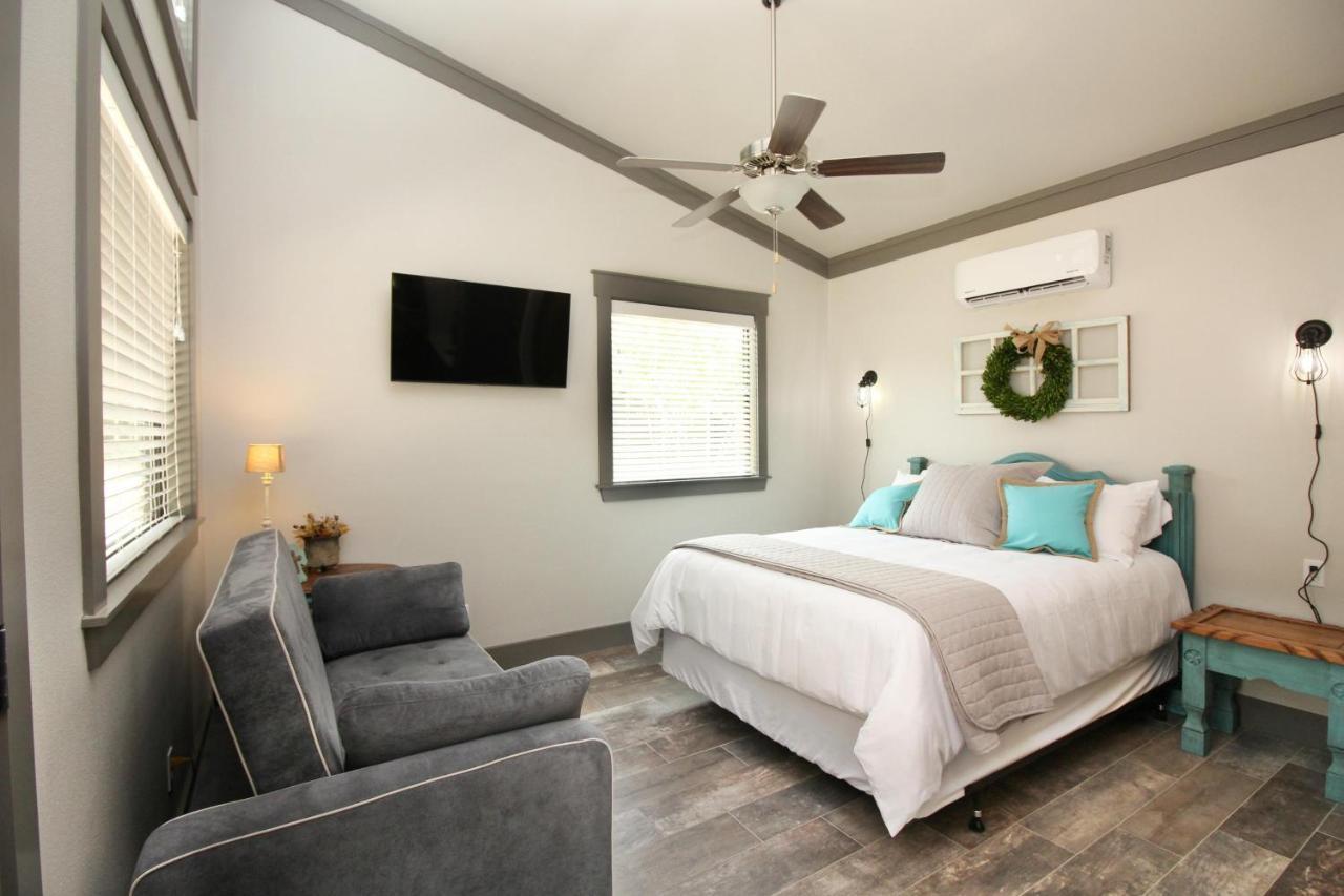 Green Acres Cottages - New Braunfels Suite Wimberley Exteriör bild