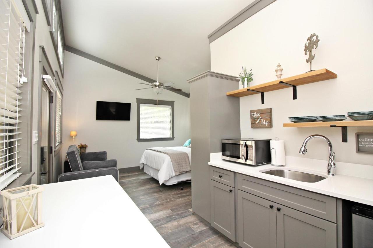 Green Acres Cottages - New Braunfels Suite Wimberley Exteriör bild